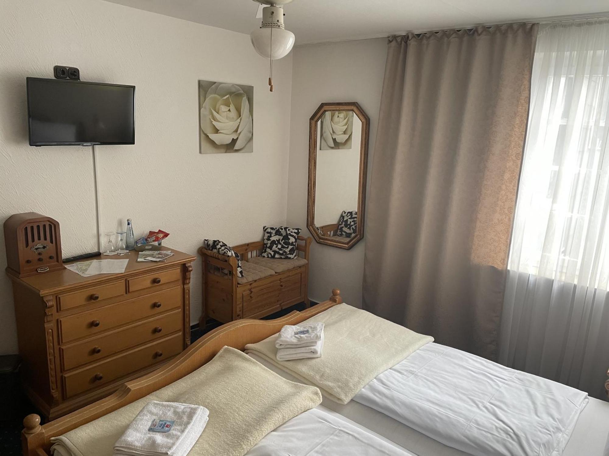 Hotel Jaegerhof Kettwig Essen Room photo